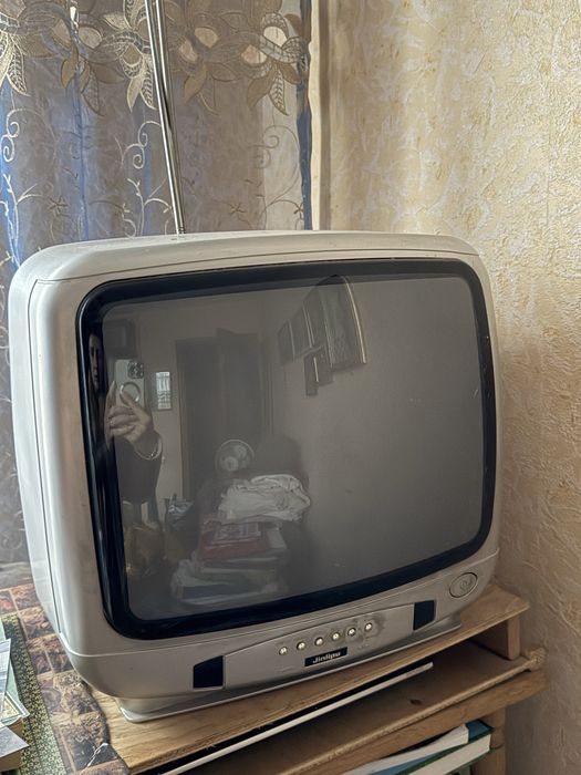 Продам телевизор