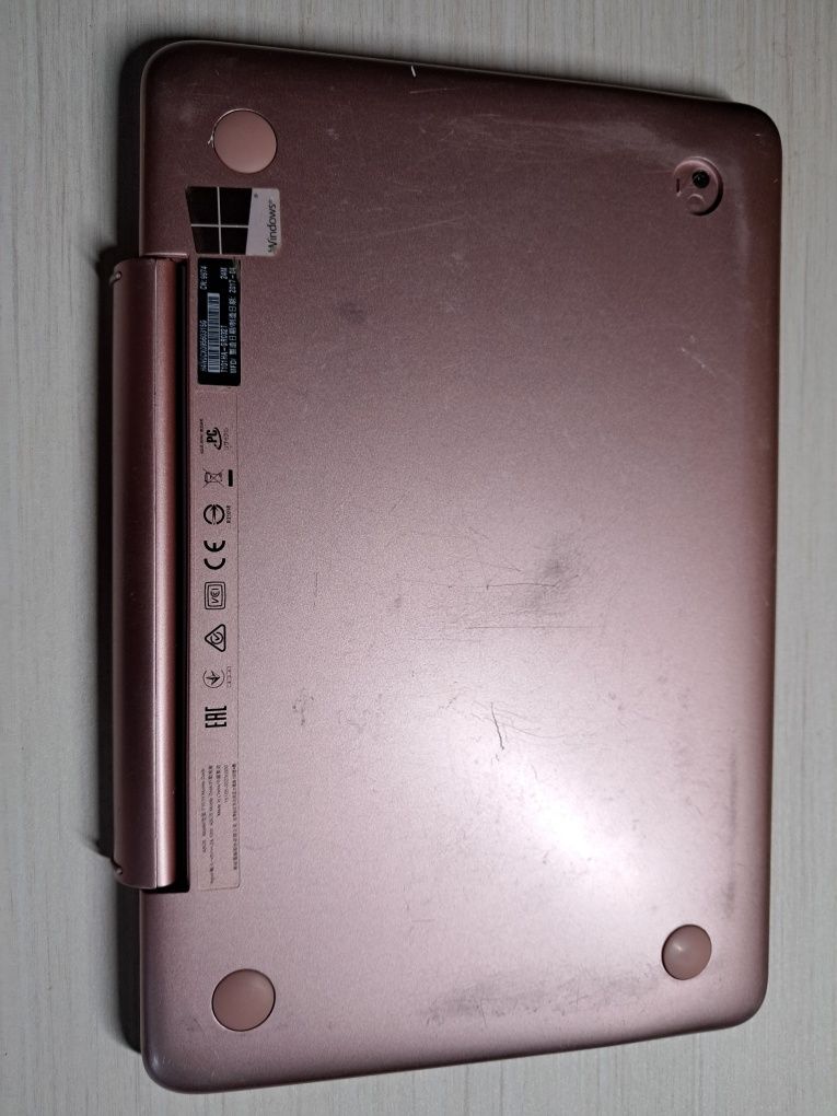 Нетбук- планшет Asus T101 HA