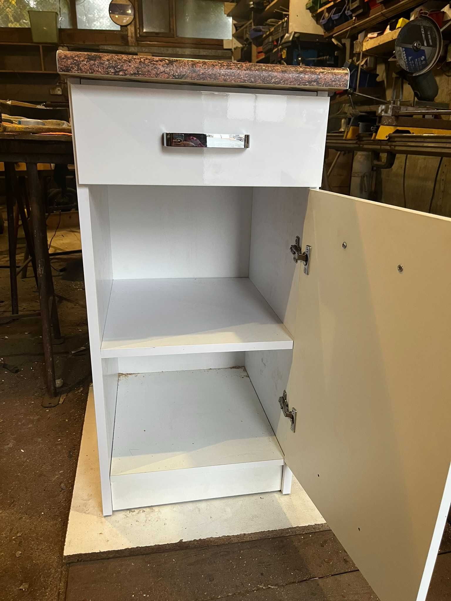 Szafka kuchenna z blatem 40 cm