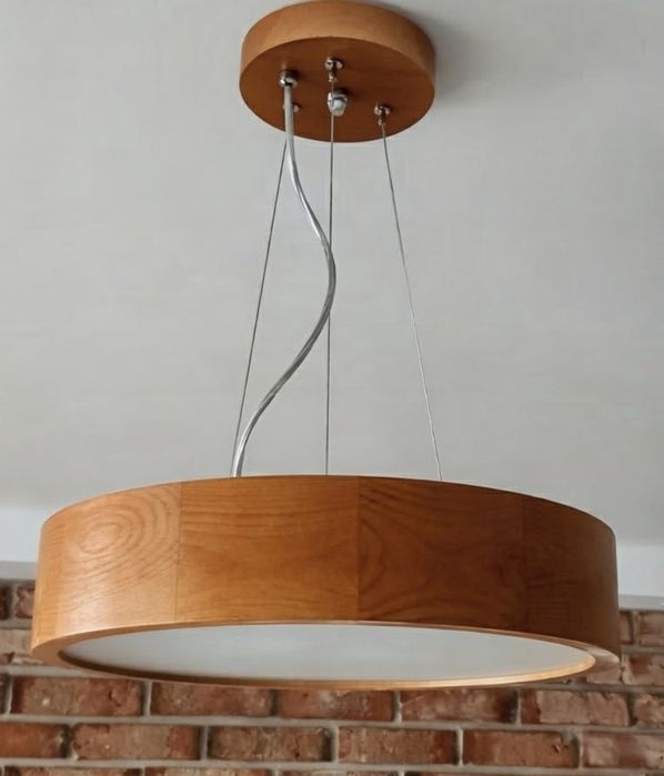 Lampa sufitowa wisząca drewniana