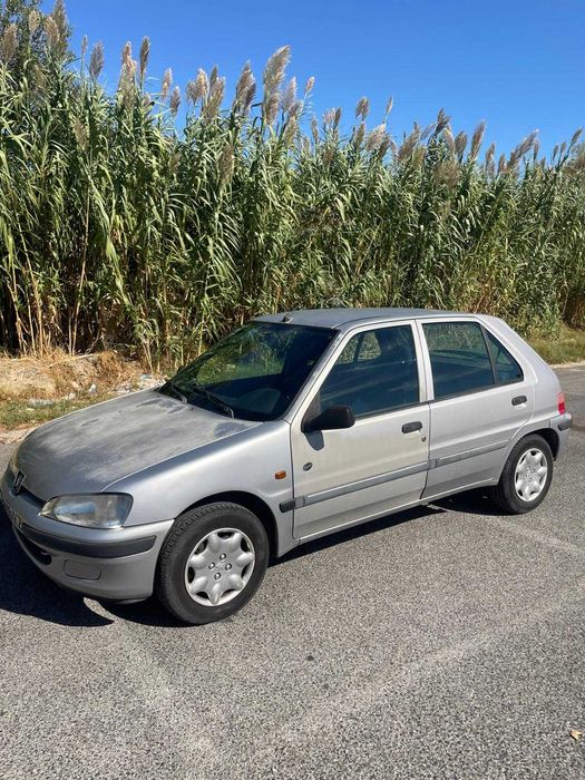 Peugeot 106 1.0 Gasolina – 2001 – 111.000 km – €2.100 (negociável)