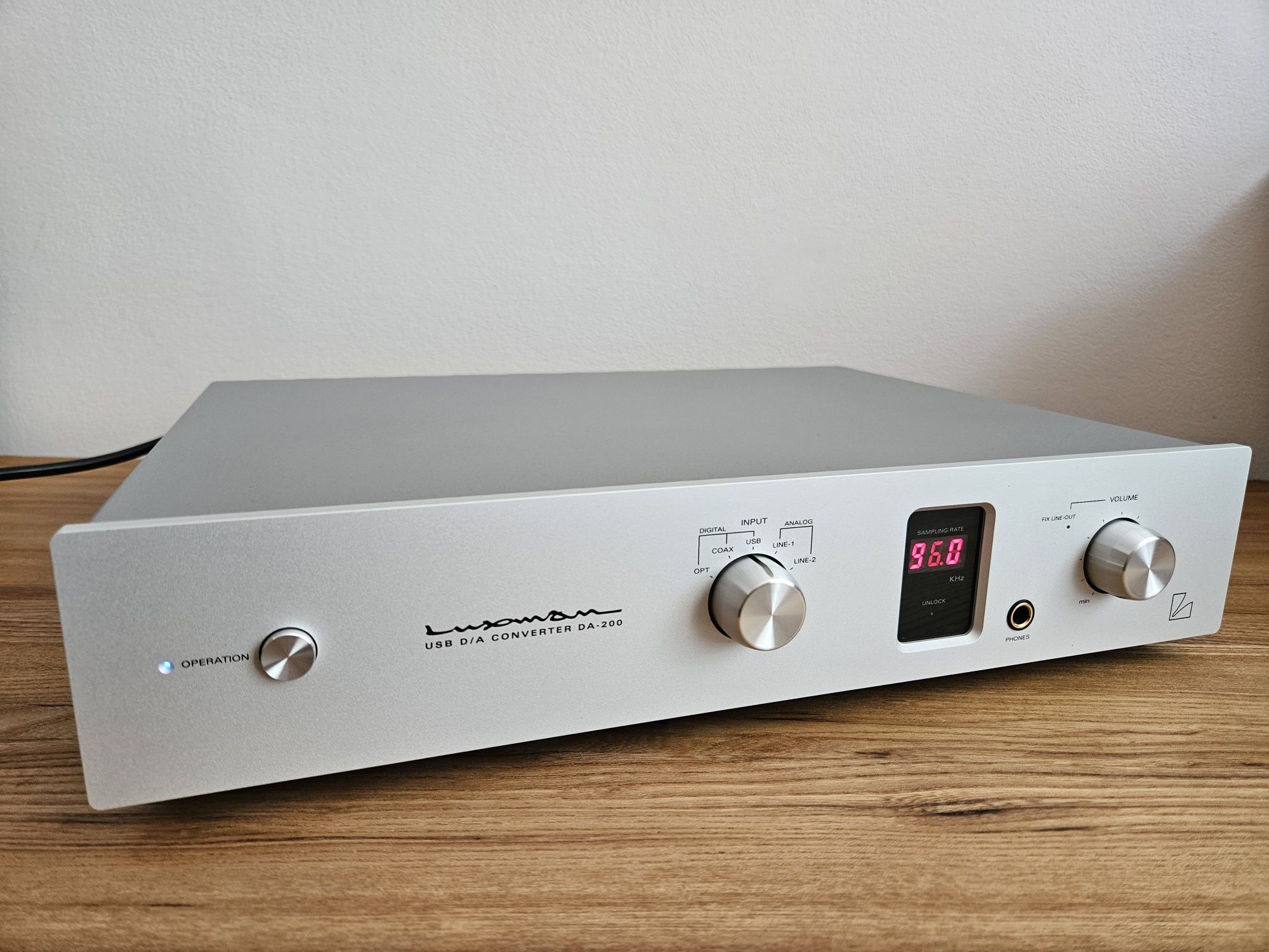 Luxman DA-200 przedwzmacniacz przetwornik C/A DAC hi-end