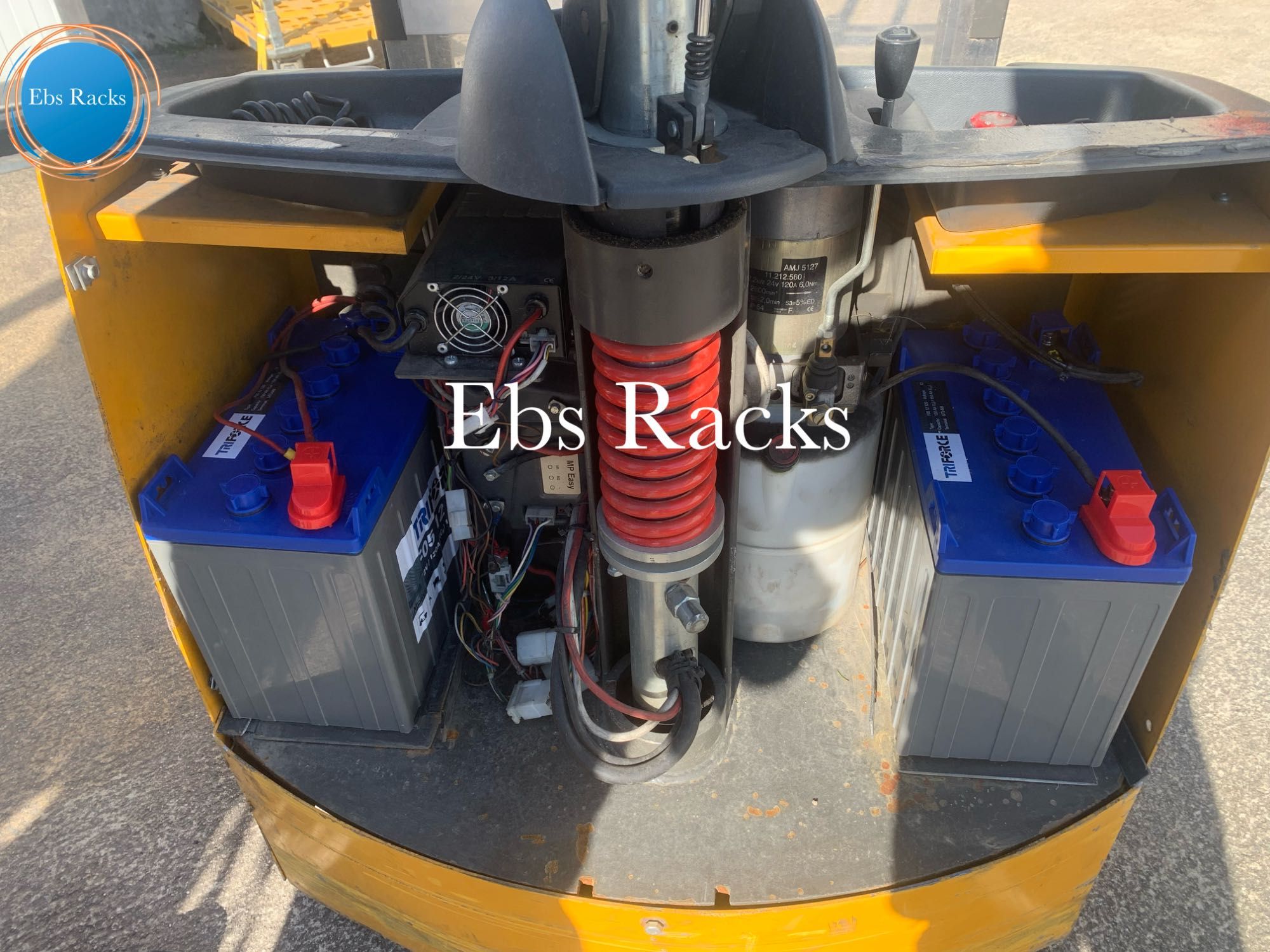 Empilhador Elétrico (stacker) com baterias Novas