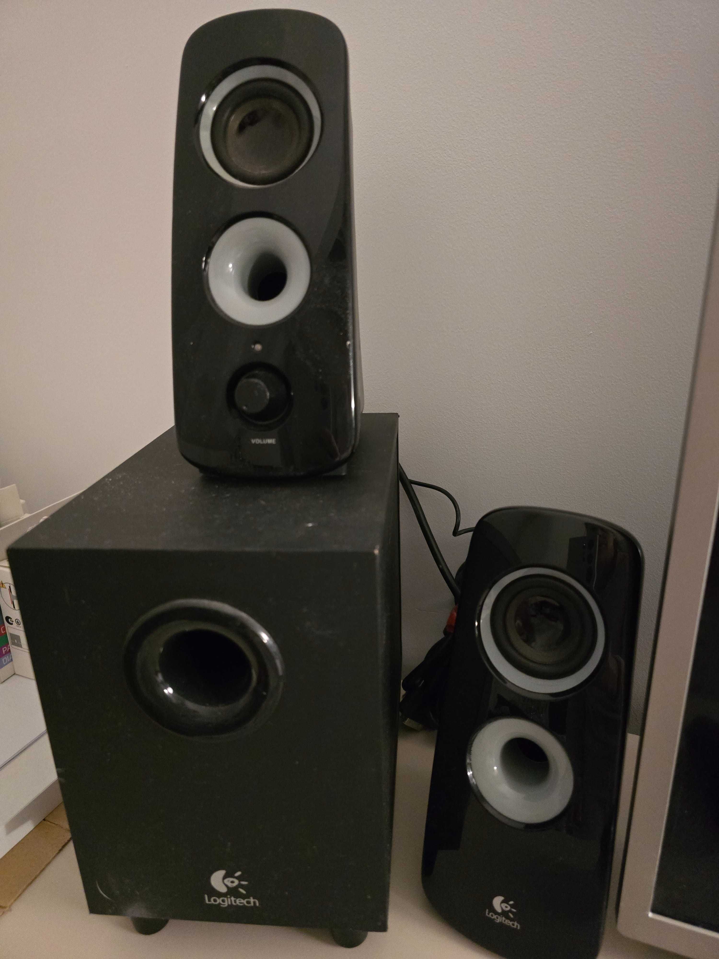 Logitech subwoofer głośniki jak nowe