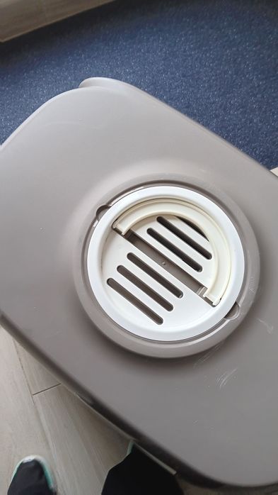 Caixa de areia com peneira