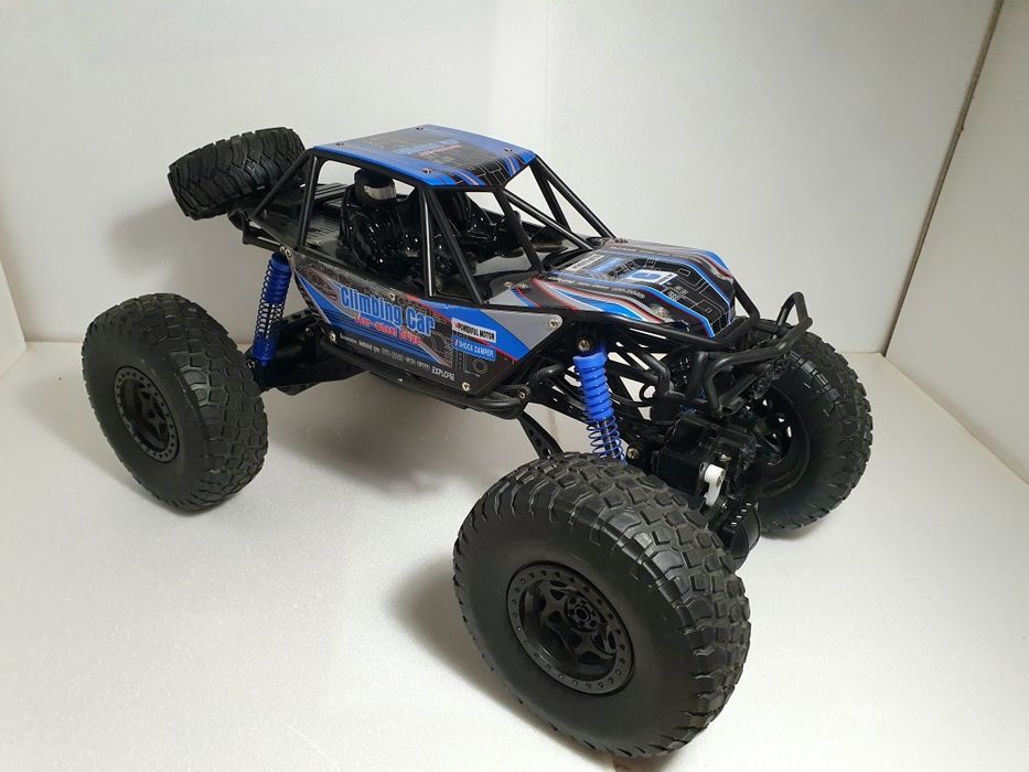 Машинка на пульте