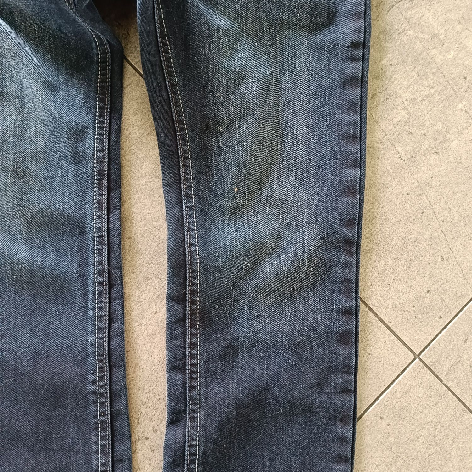 Spodnie jeansowe dla chłopca, rozmiar 140 cm