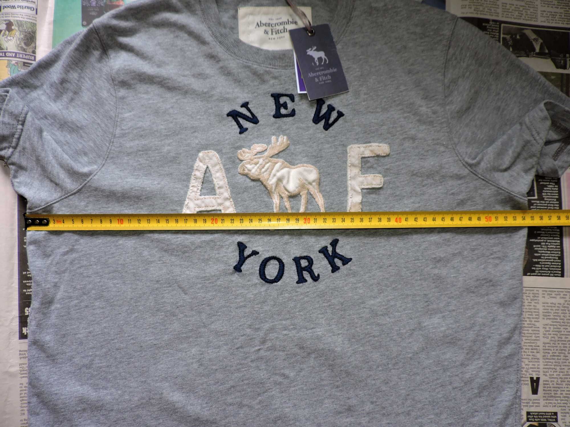 футболка Abercrombie & Fitch