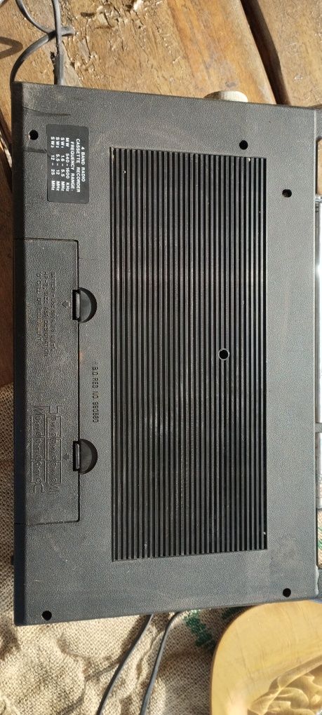 Radio 4 band cassette recorder