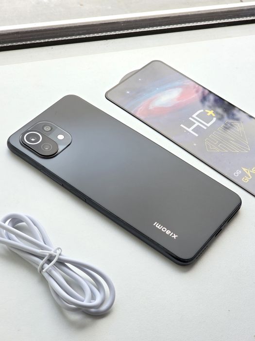 Xiaomi mi 11 lite 5g ne 8/128 gb хороший стан