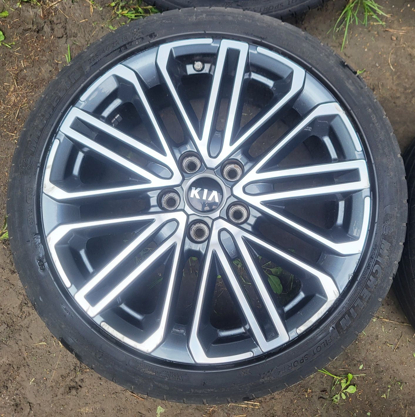 Koła felgi Kia Ceed Proceed 52910-J7500 GT Michelin 235/45/18