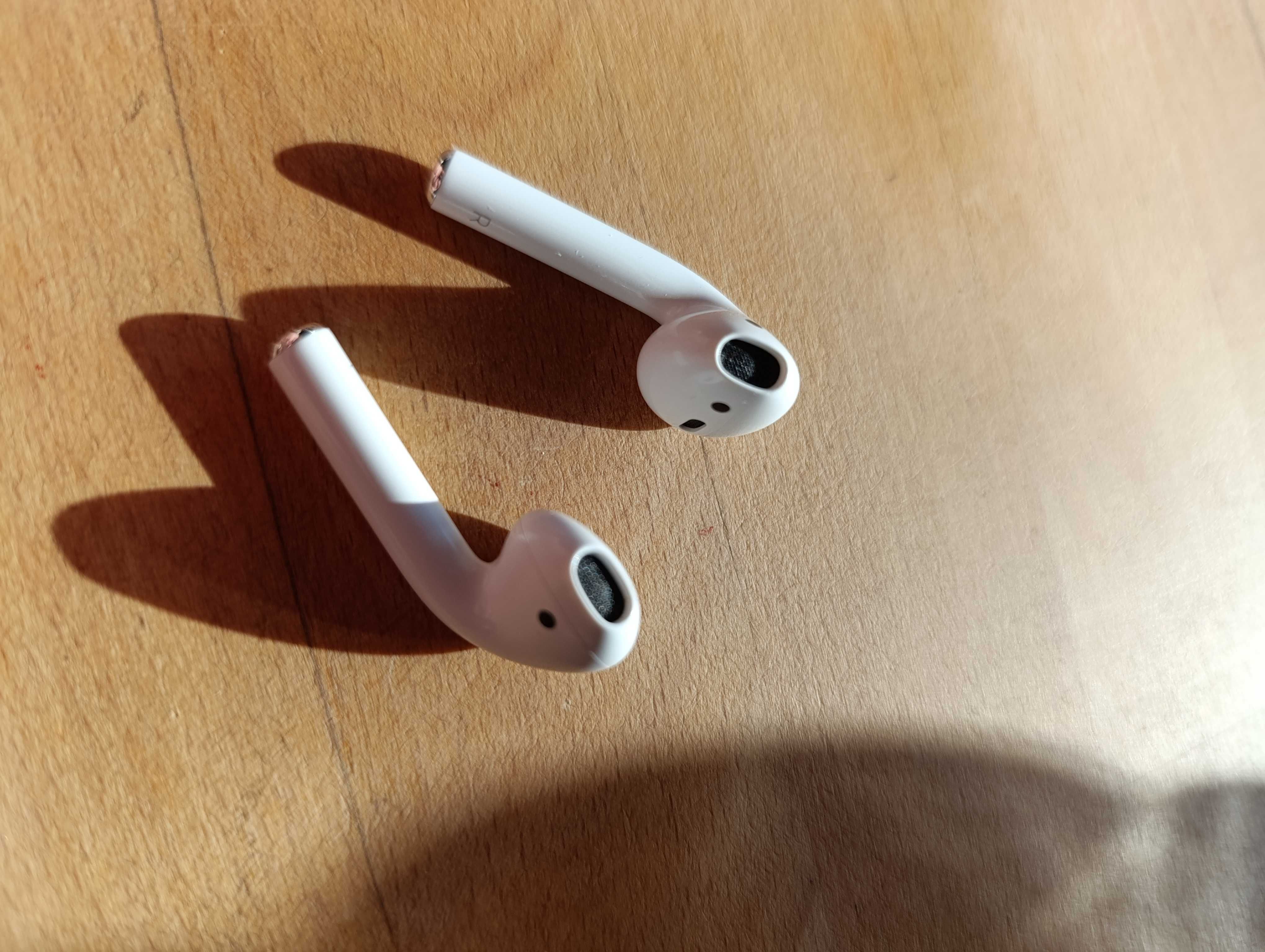 Słuchawki AirPods 1