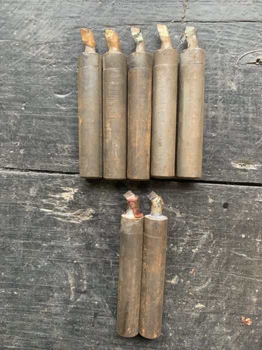 Різець токарний з пластиною з твердого сплаву ВК8, T15K6