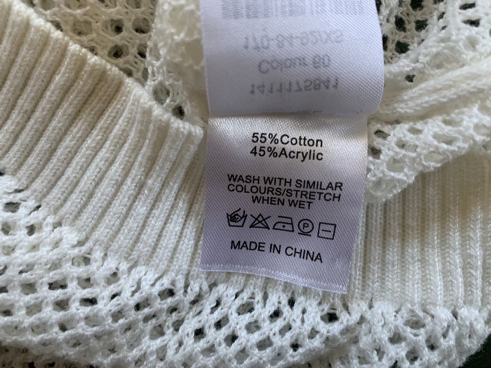 Молочна в'язана кофтинка р. XS-S, BeFree, з сердечком, футболка, біла