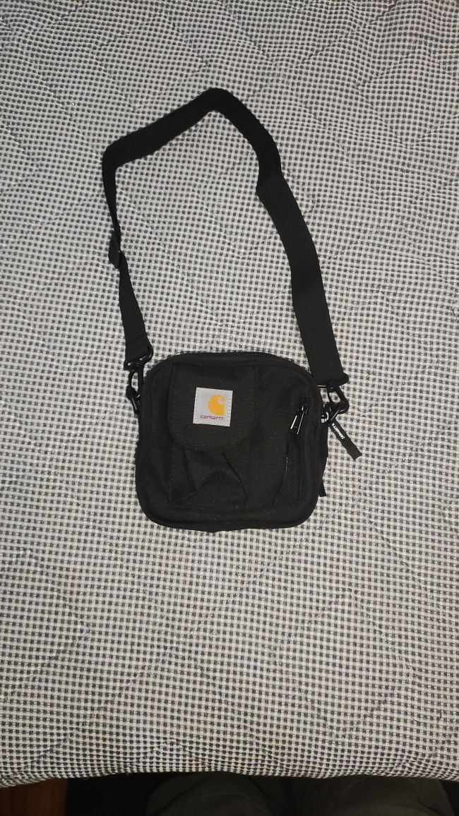 Bolsa Carhartt Essentials Black