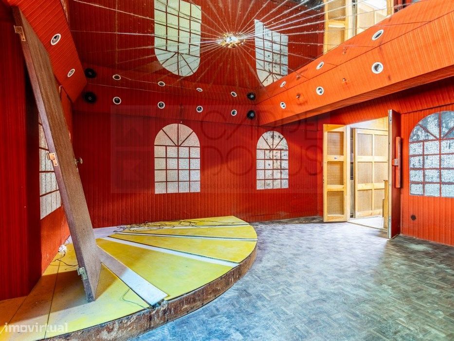 Moradia T9 com enorme potencial em Alvalade, Lisboa