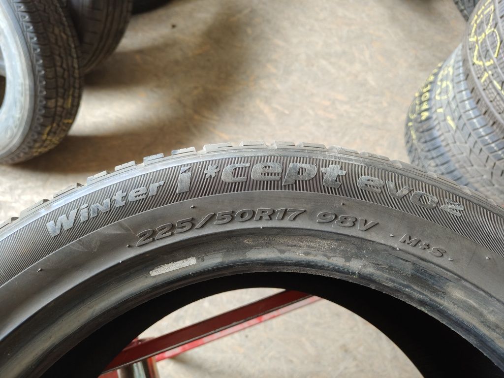 225/50R17 98V Hankook Winter I*Cept Evo2     Z658/110B