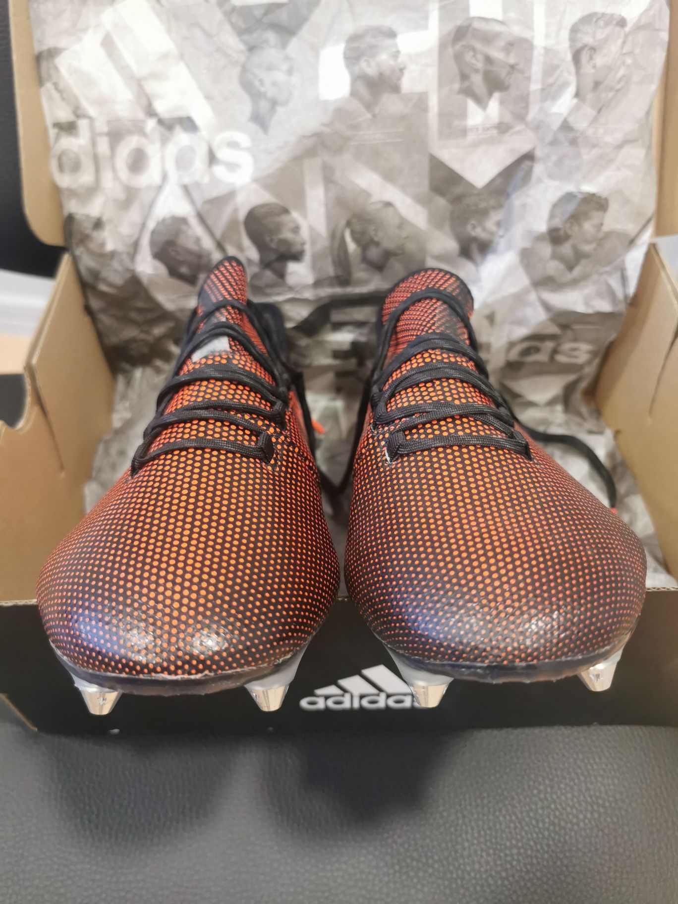 Chuteira Adidas pitão alumínio