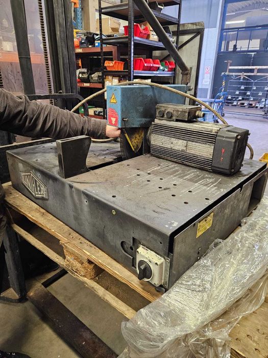 Przecinarka do węży hydraulicznych Uniflex EM8