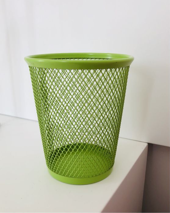 Porta lápis verde para organização
