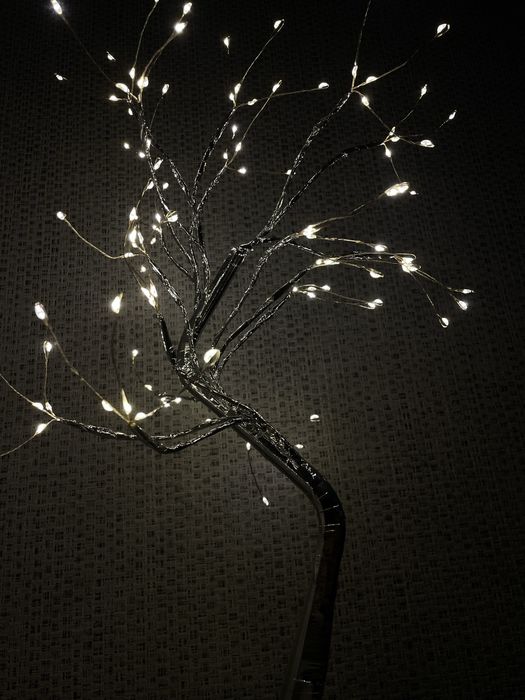 Декоративна лед гирлянда у виді сакури