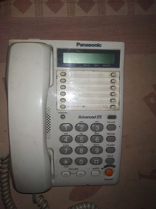 Продам стаціонарний телефон Panasonic KX-T2375FXW
