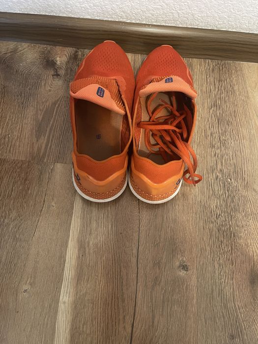 Чоловічі кросівки