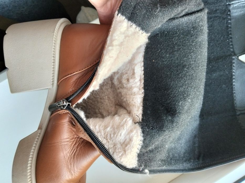 Високі чоботи карамель натуральна шкіра зимові