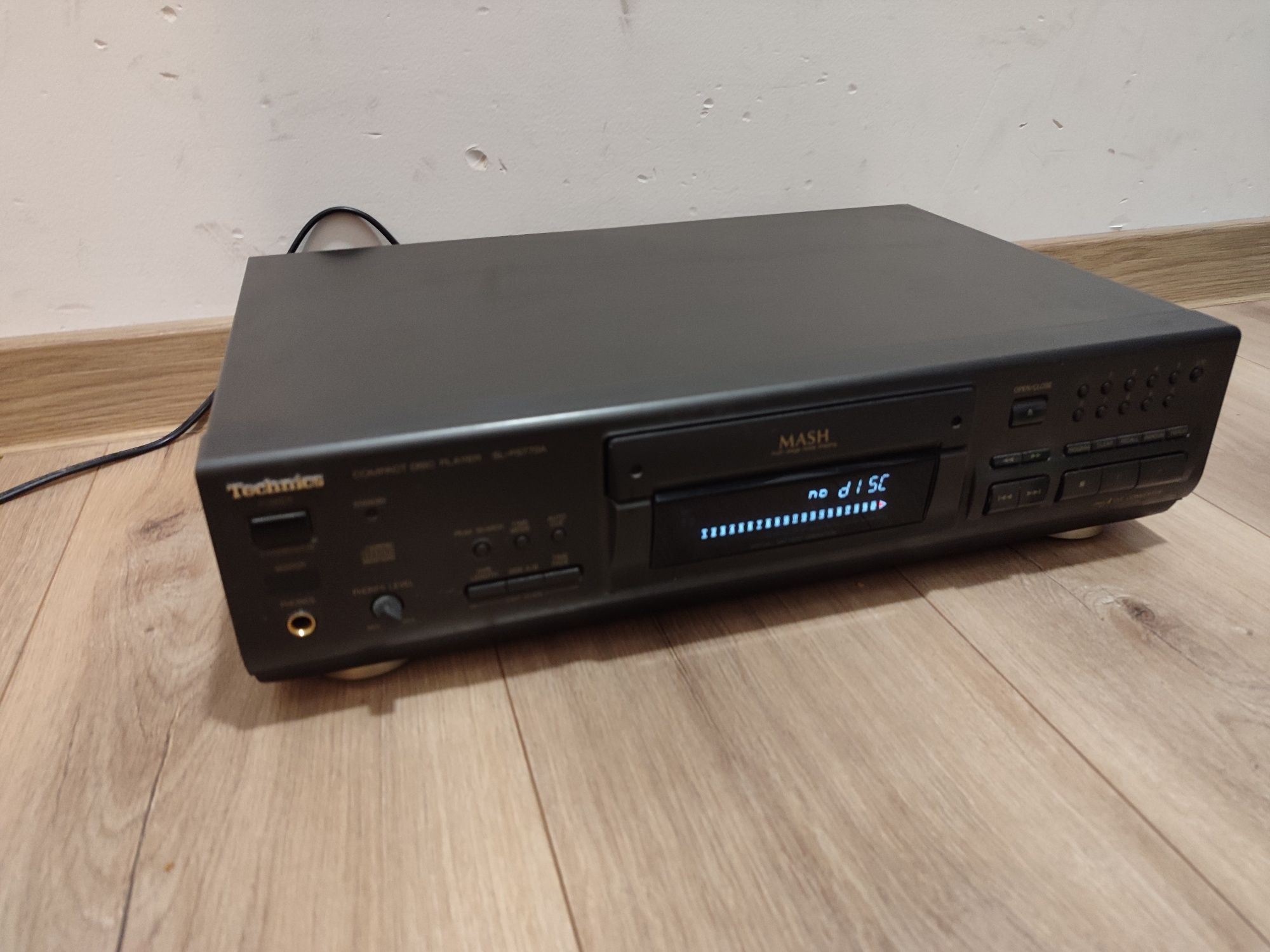 Odtwarzacz CD Technics SL-PS770A stan bdb możliwa wysyłka