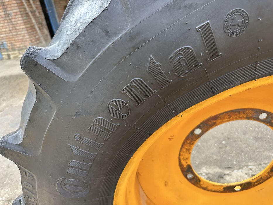 Opony 2 szt. Continental 440/70 R28 JCB ładowarka