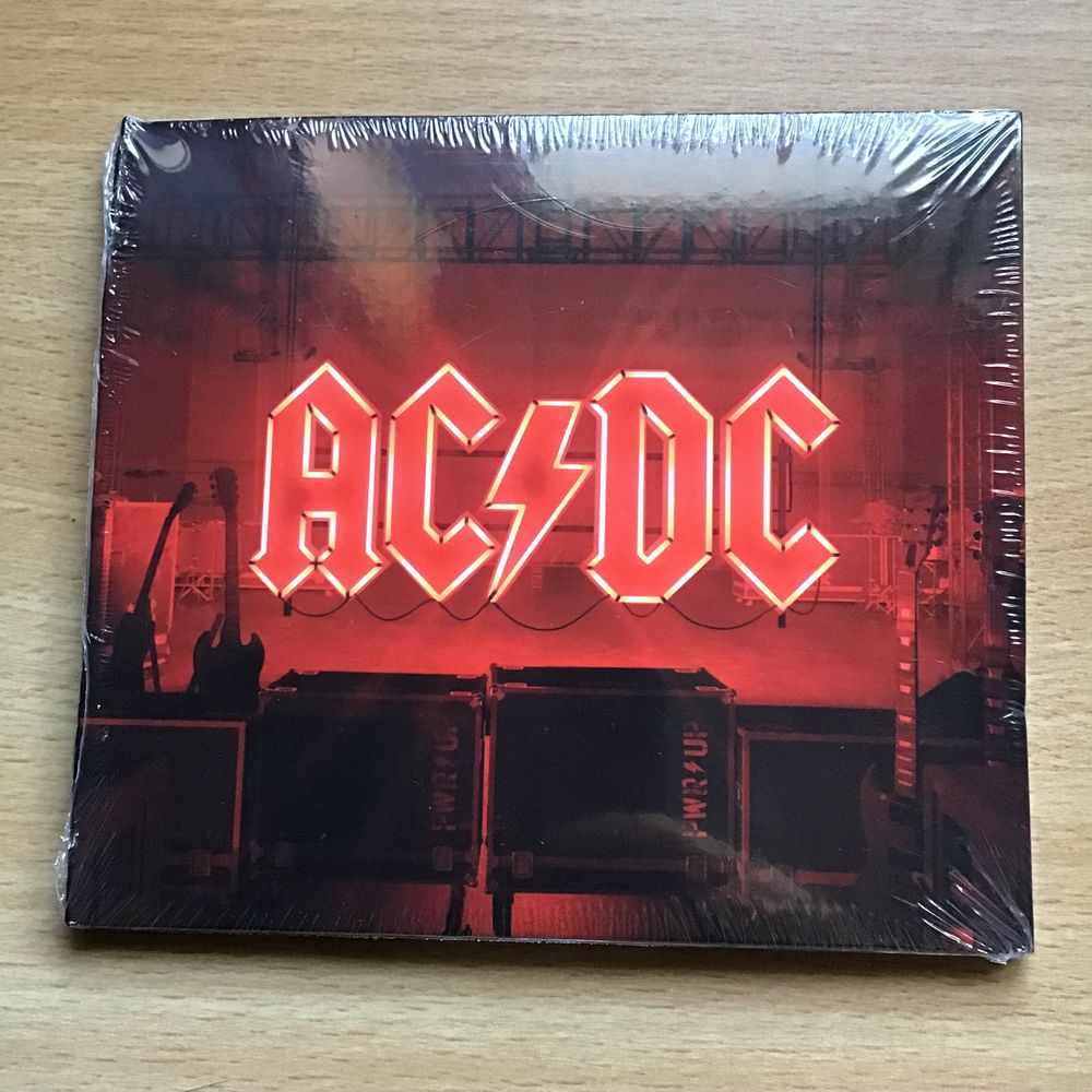 AC/DC - Live at River Plate, Plug Me In, No Bull... POWER UP CD