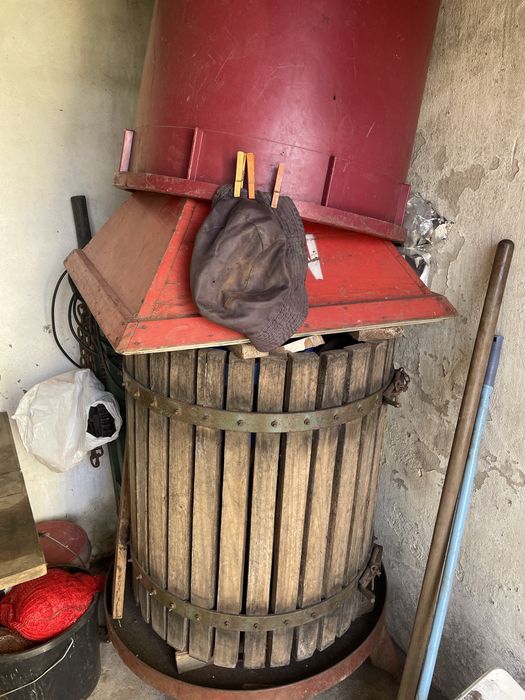Espremedor vinho vassa e relador