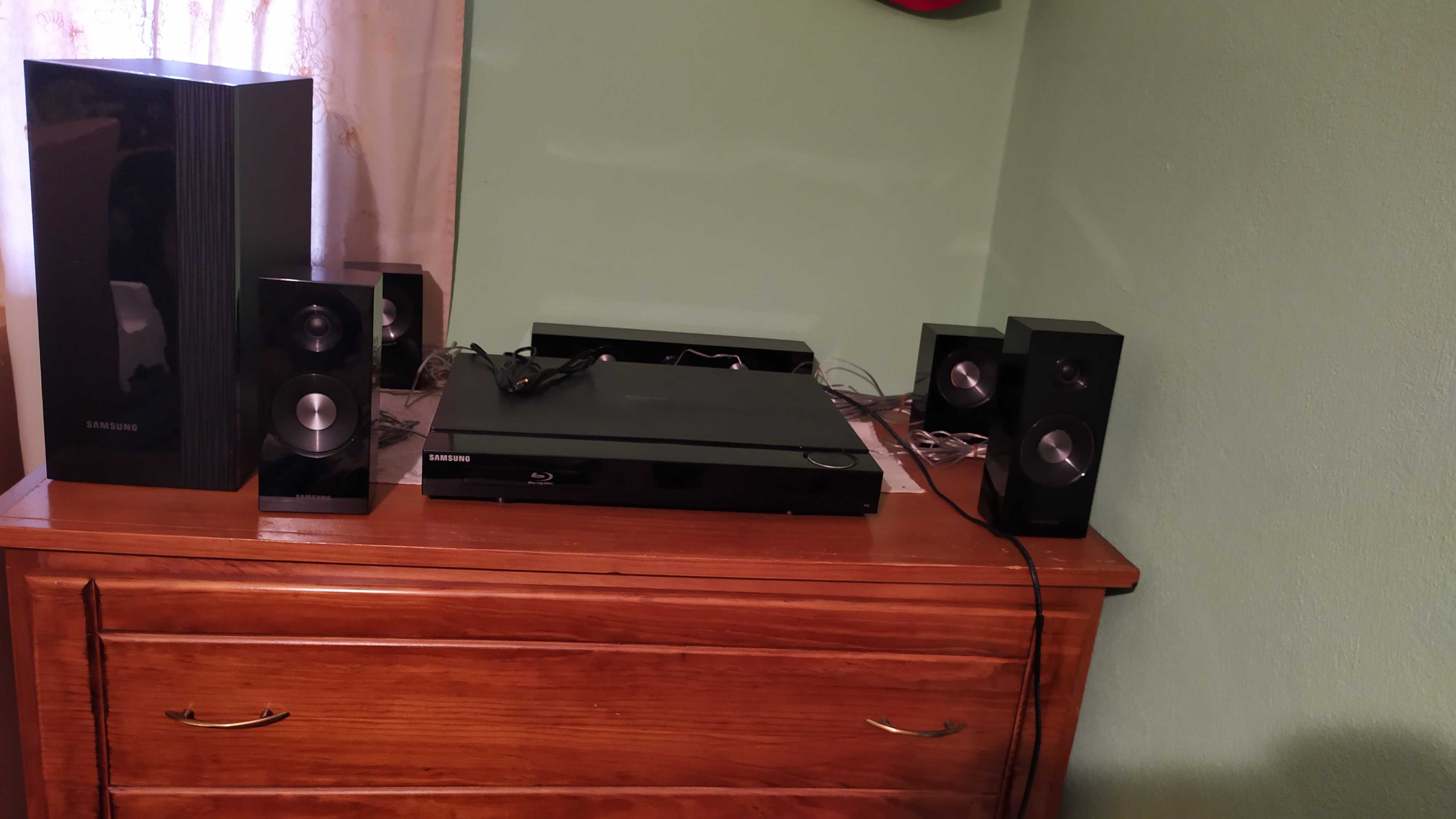 Home cinema Samsung.