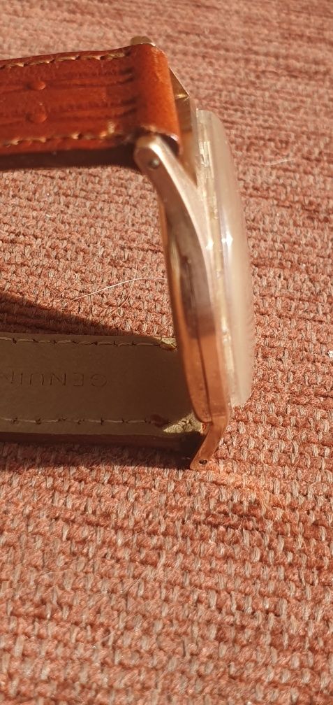 Zegarek meski złoty Doxa. 585.