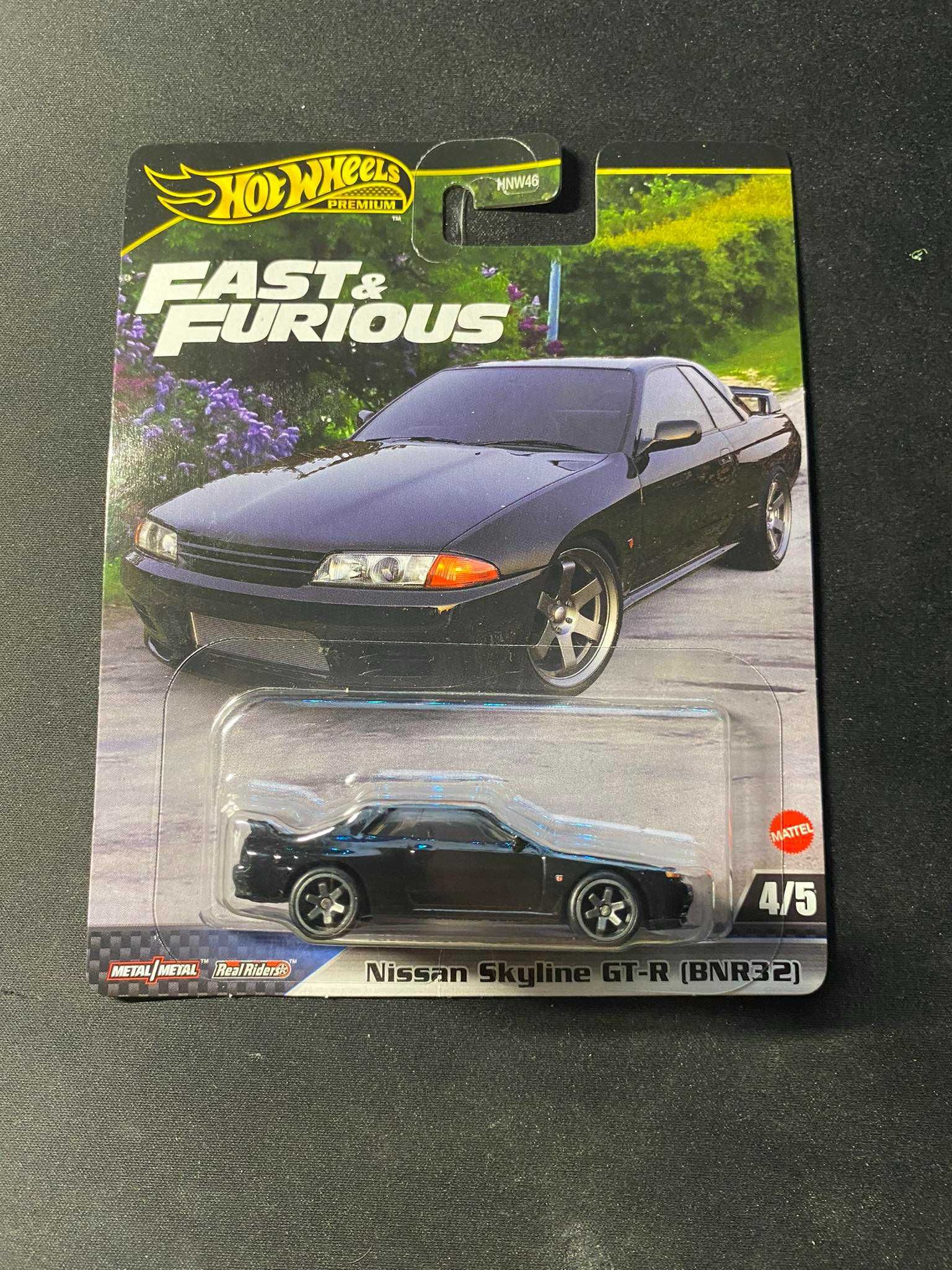 hot wheels premium Nissan Skyline Gt-r