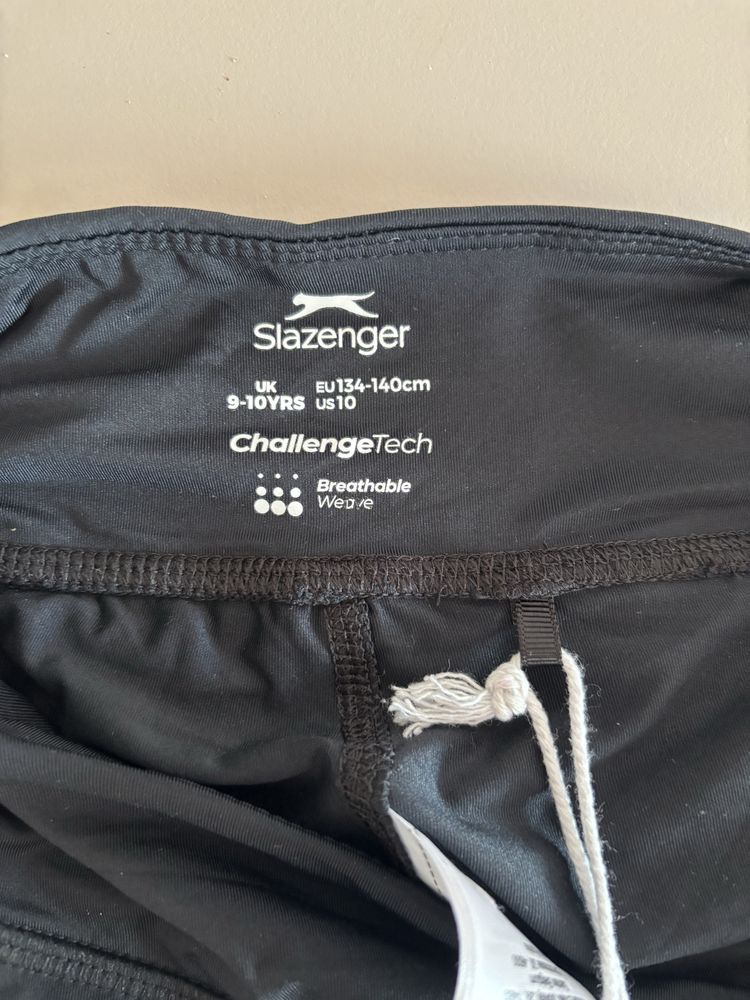 Спортивна спідниця -шорти фірми Slazenger