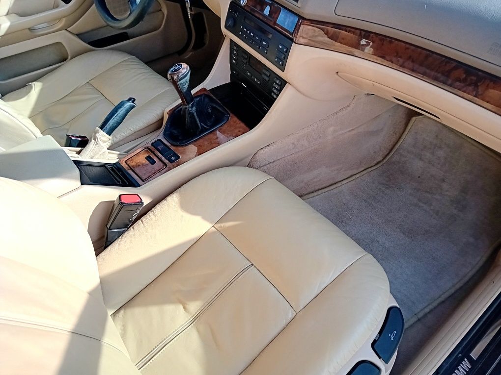 Bmw E39. Instalacja gazowa LPG. Jasna skórzana tapicerka. Klimatyzacja