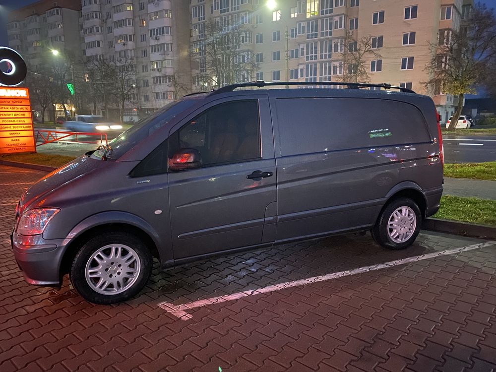 Продам Mercedes Vito 116 2011 автомат