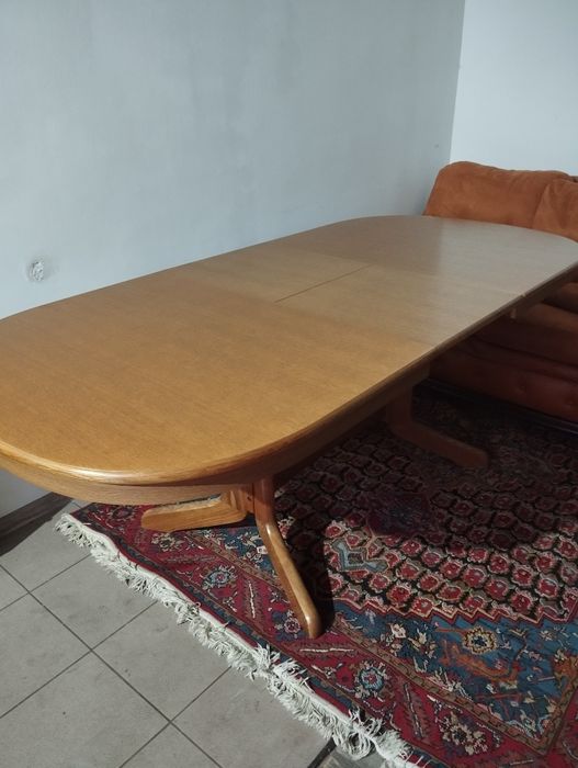 Stół dębowy owalny