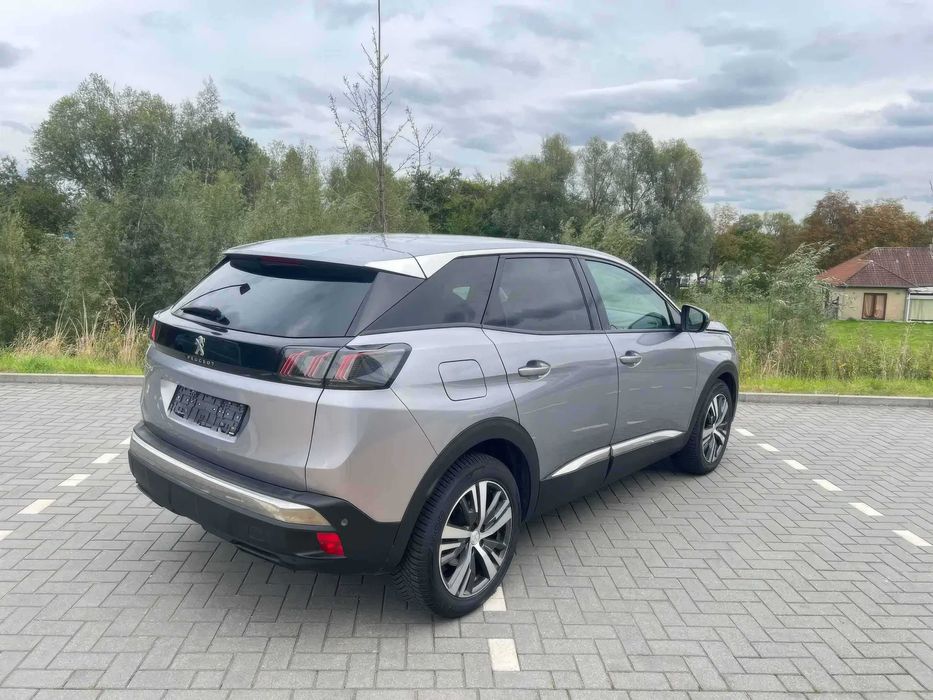 Peugeot 3008      2021