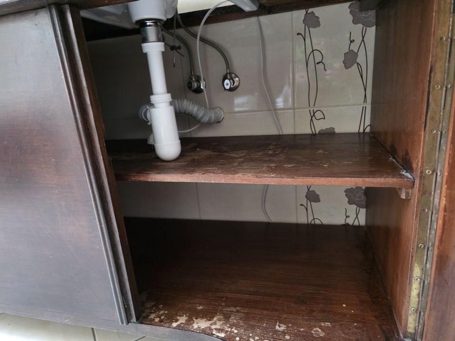 Komoda łazienkowa umywalki baterie