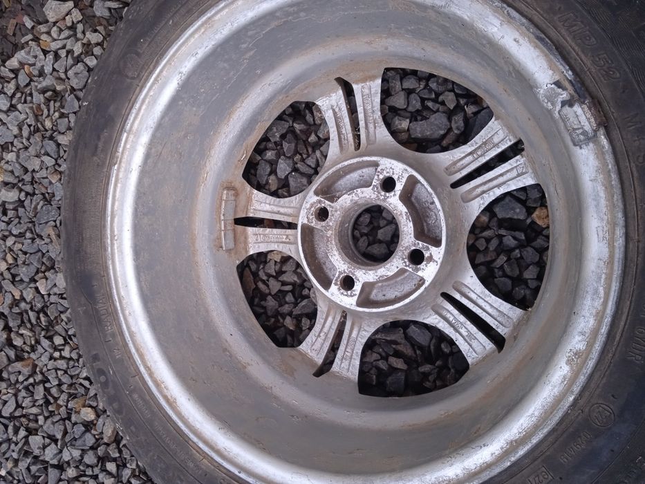 Продам такий диск з резіною стояв на запасці  4/100 г14 в хорошому ста