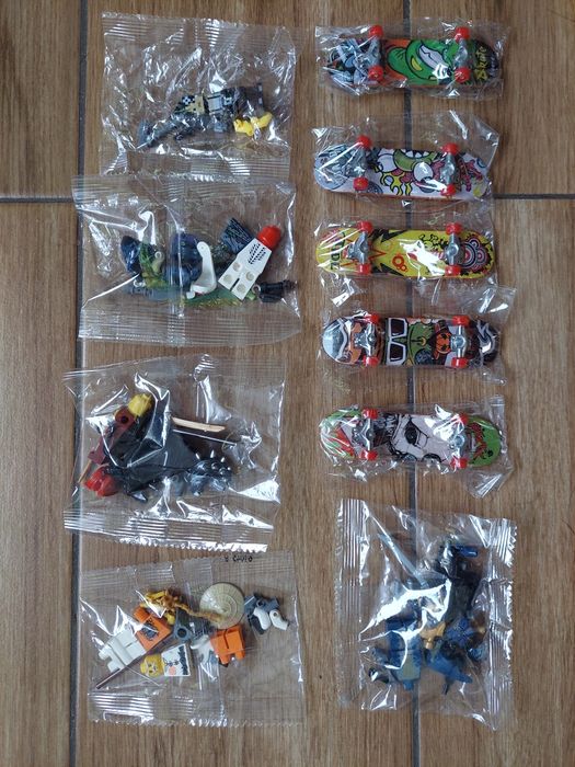Zabawki figurki ninjago deskorolki do trików palcami nowe