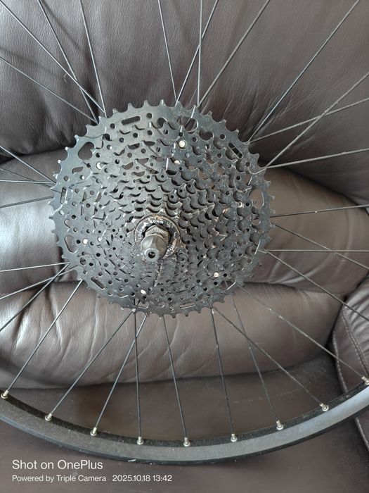 Venda roda de bicicleta.