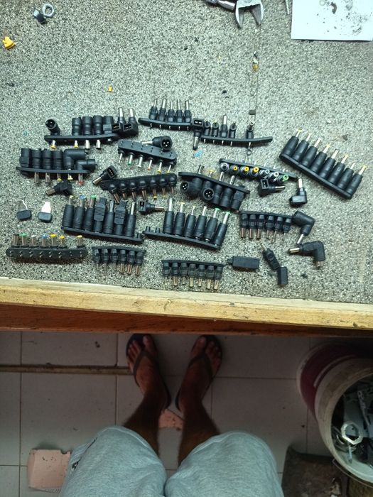 Adaptadores universais de corrente