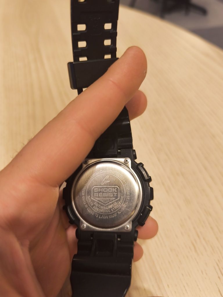 Casio g- shock GA-100GBX gold black