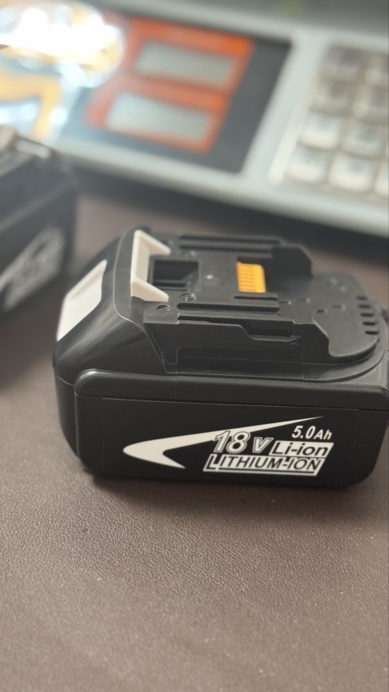 Акумулятор для електроінструментів Makita 18v 5.0 Ah