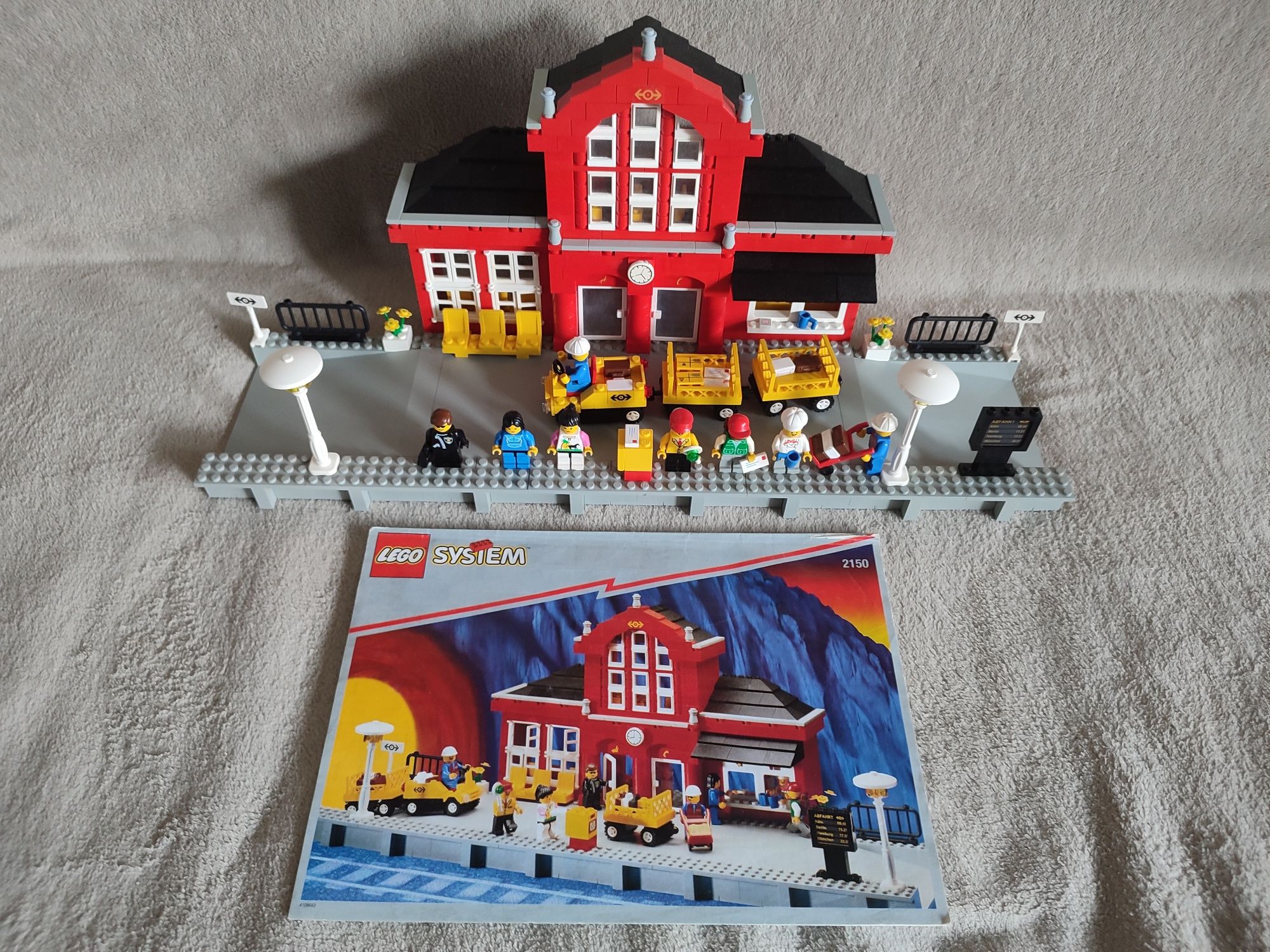 Lego 2150 Train Station . Pociąg 9V.