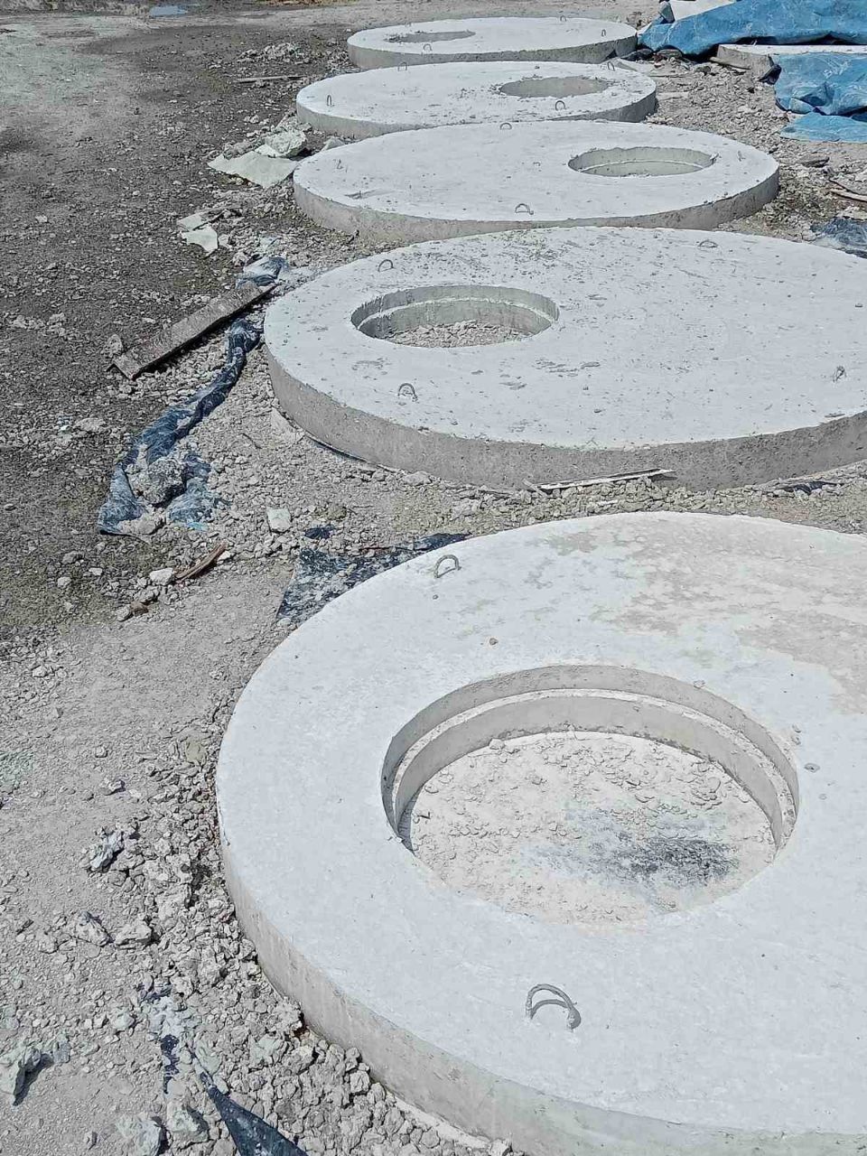 Кільця бетонні, кольца бетонные. Монтаж каналізації, водопроводів