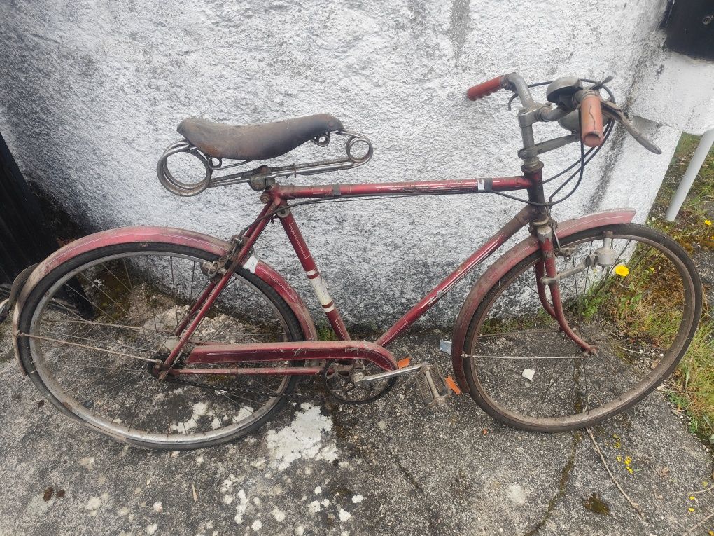 Bicicleta pasteleira antiga
